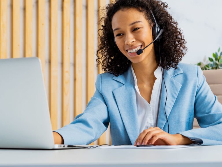 Hybridation de la relation client en assurances